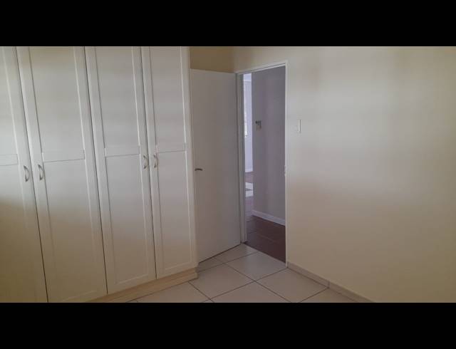 2 BEDROOM APARTMENT FOR SALE IN UMHLANGA RIDGE